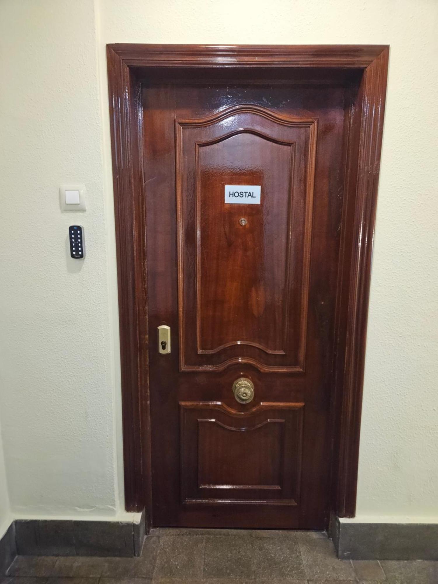 Hostal Foncalada 奥维耶多 外观 照片